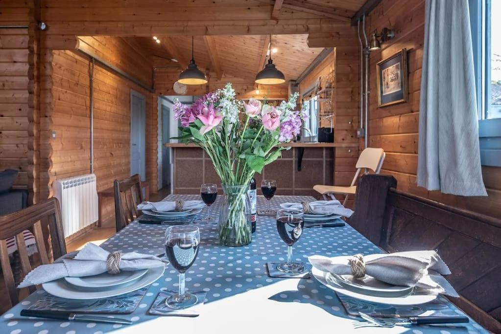 The Cabin, Parham ウッドブリッジ エクステリア 写真